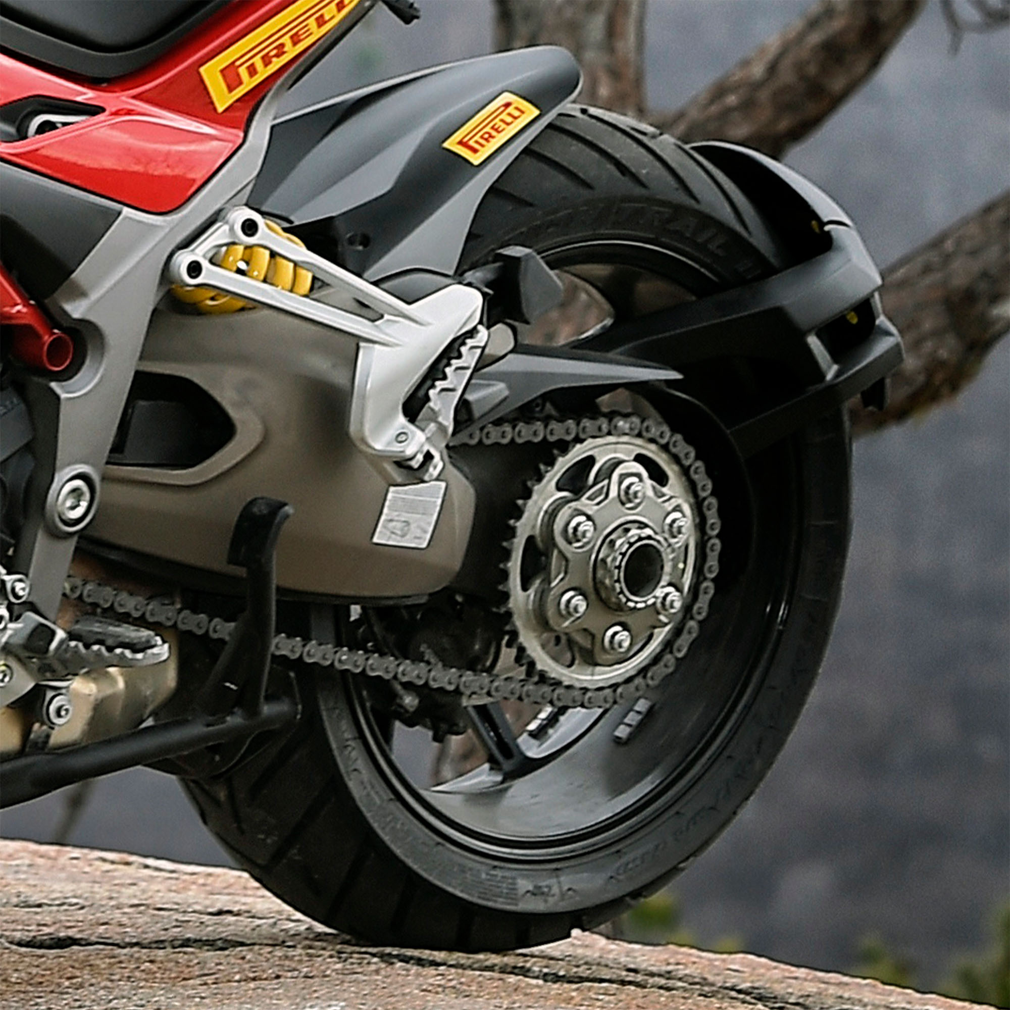 Llanta 170/60R17 SCORP TRAIL II TL 72V PIRELLI - Imagen 6